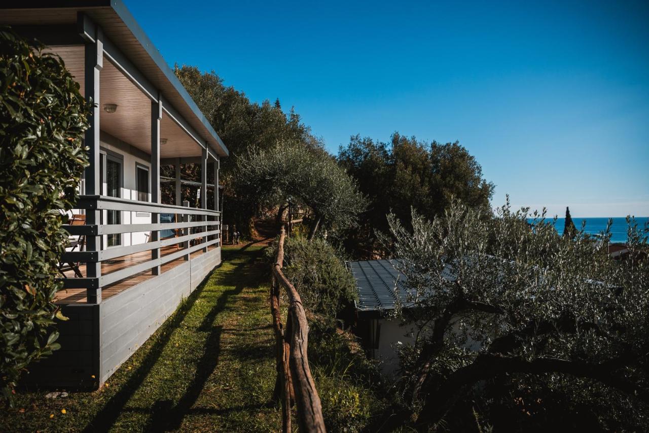 Agriturismo Rose Di Pietra Pietra Ligure Exteriör bild